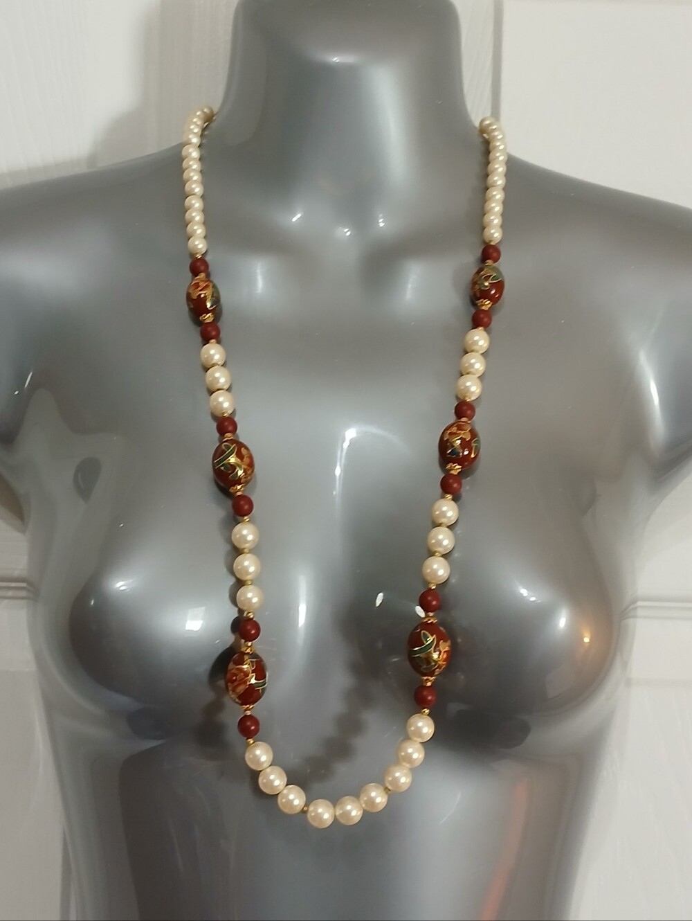 Japan Vintage Faux Pearl and Painted Beads Long Necklace